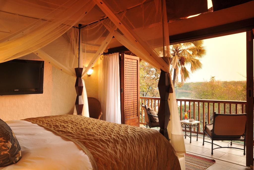 The David Livingstone Safari Lodge & Spa Exteriör bild